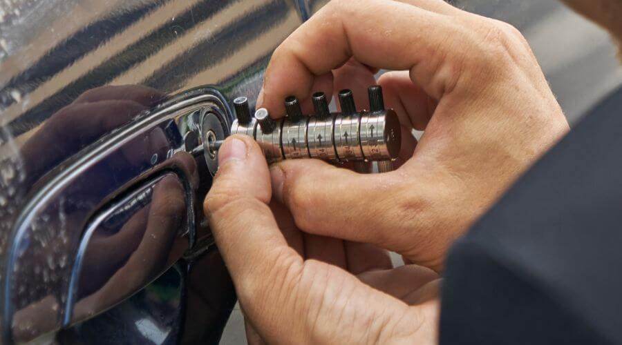 Expert flood damage restoration services in Cave City, AR